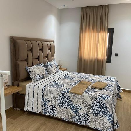 Appartement En M'Diq Centre Ville Pres De La Plage Экстерьер фото