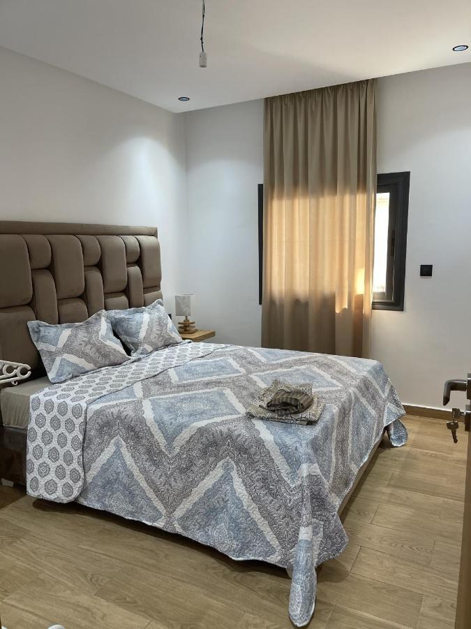 Appartement En M'Diq Centre Ville Pres De La Plage Экстерьер фото